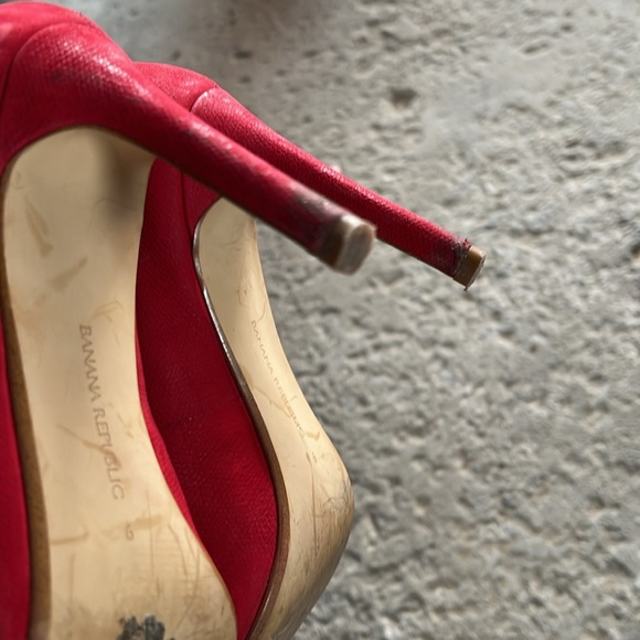 Red heels - Picture 4 of 5